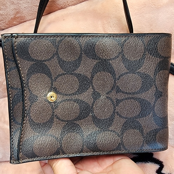 Coach Phone CrossBody - Picture 3 of 4